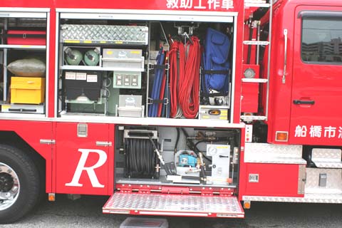 工作車の横内部写真