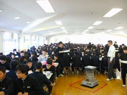 二宮中学校の給食風景3