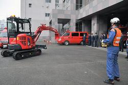 重機搬送車3