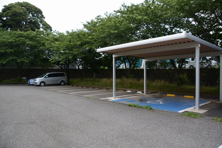 駐車場も完備しています。