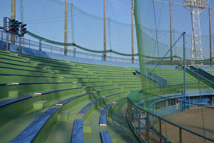 【野球場】観客席は4,500席あるので、歓喜シーンや応援シーンの撮影も可能です。