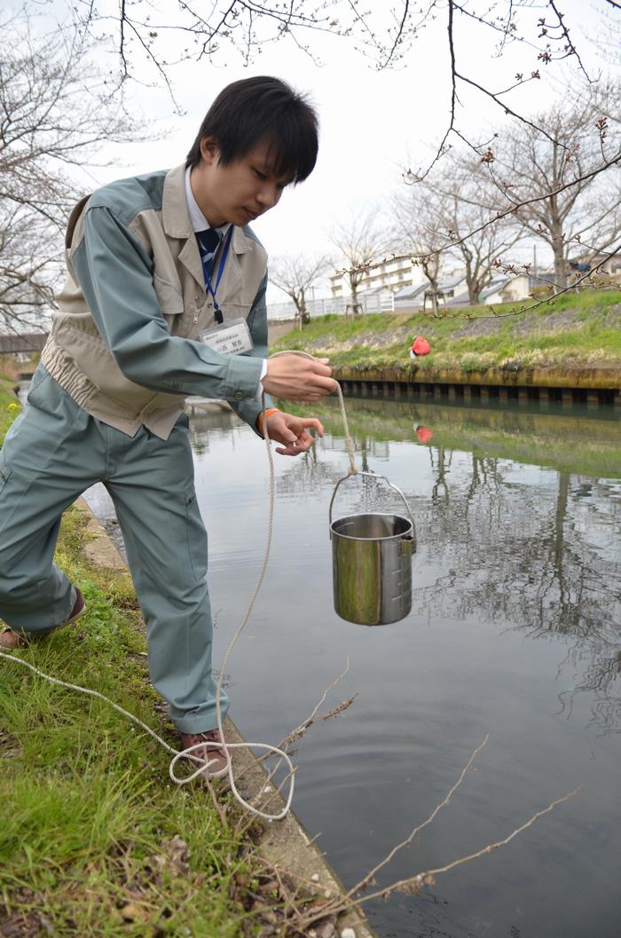 騒音の測定中の様子