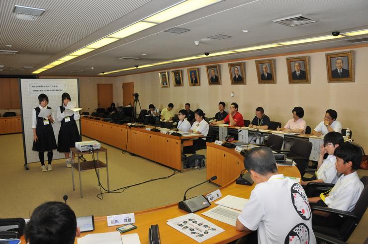 第1回開催、発表の様子