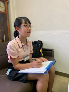 インタビュー中の様子