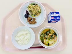 給食