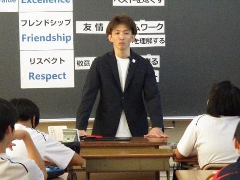 田中先生がお話してくれています