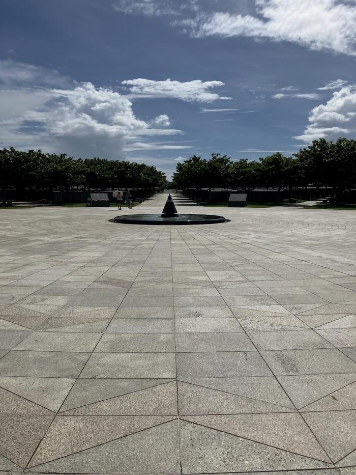 沖縄県営平和記念公園 平和の礎