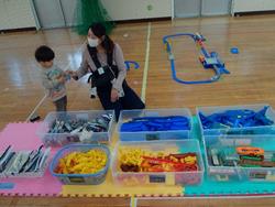 でんしゃであそぼう0102