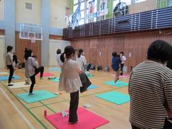 親子ビクスを行っている様子4