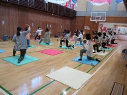 親子ビクスを行っている様子3