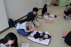 「ベビーマッサージ」0803